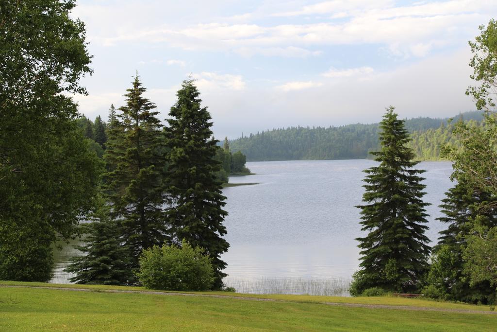 Catfish Lakefront Cabins & Campground Wawa Exterior foto